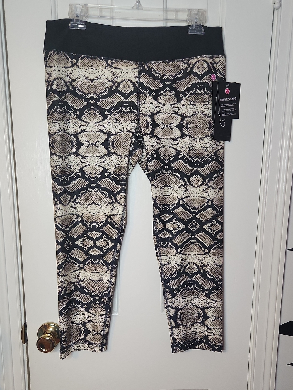 VOGO Athletica Snake-Print Leggings in Black and Cream